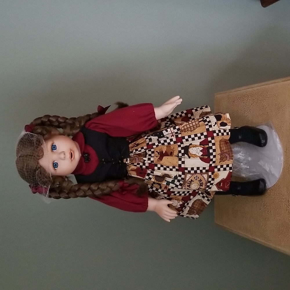 Vintage Hamilton Collection Porcelain "Trudy" Doll